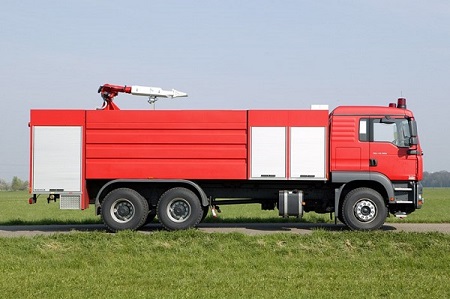 “擔(dān)負(fù)高空滅火任務(wù)”馬基路斯MAGIRUS高噴車(chē) “擔(dān)負(fù)高空滅火任務(wù)”馬基路斯MAGIRUS高噴車(chē)