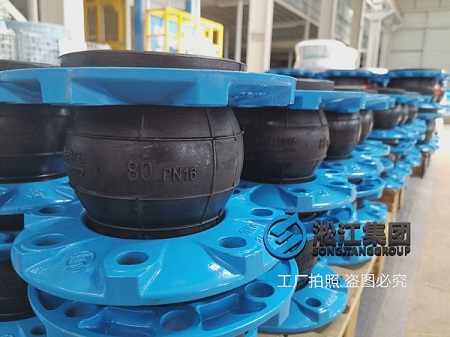 “擔(dān)負(fù)高空滅火任務(wù)”馬基路斯MAGIRUS高噴車(chē) “擔(dān)負(fù)高空滅火任務(wù)”馬基路斯MAGIRUS高噴車(chē)